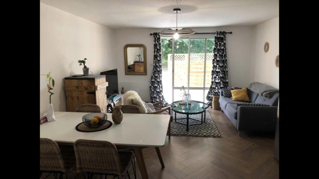 Charmant T2 De 45M2 - Parking Prive - Terrasse- Linge Inclu- Proche Vannes Saint-Ave Exterior photo